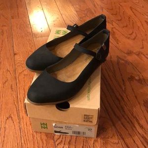 NIB El Naturalista flats